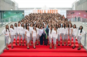 Miss Italia: ragazze posano con maglietta 'nè nude, nè mute'