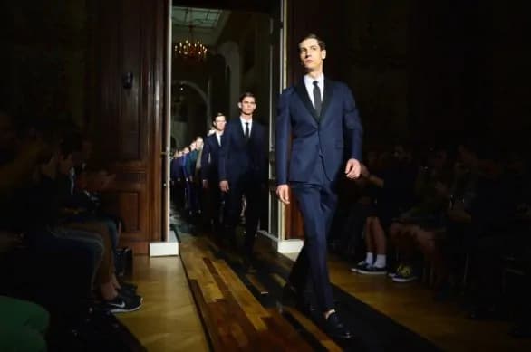 Valentino presenta la collezione P/E 2014 a Parigi