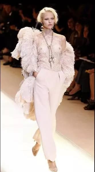 Armani Privè e il “Nude” look per la donna