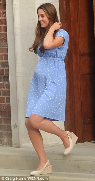 A ruba il vestito a pois di Kate