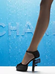 Le scarpe-pistola di Chanel