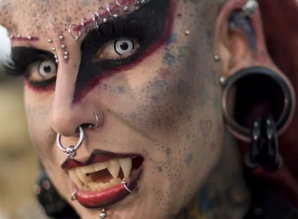 La donna vampiro che difende le donne