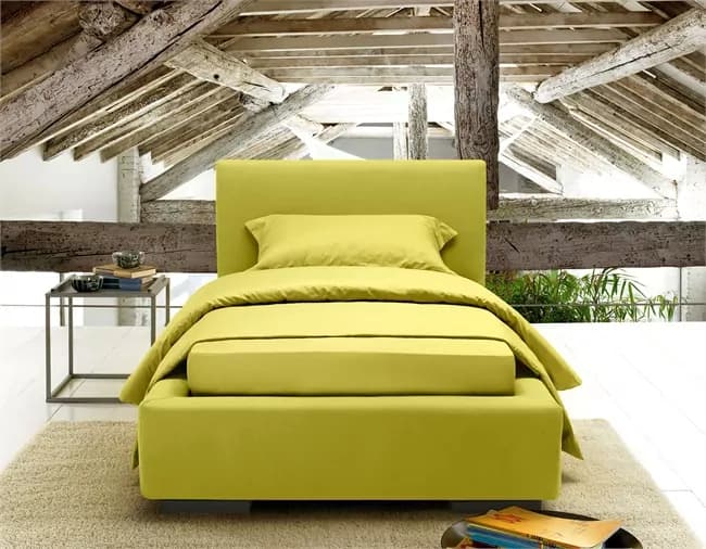 I colori fluo entrano in casa: ecco l’arredamento coloratissimo