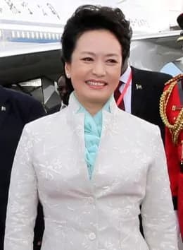La first lady cinese tra le più eleganti del 2013