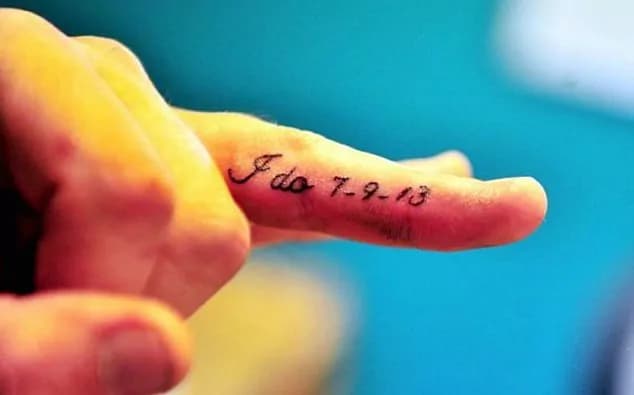 “Con questo tatuaggio io ti sposo”, quando il tattoo sostituisce la fede nuziale