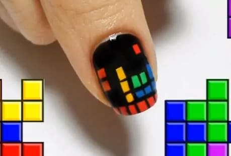 Nail Art: Tetris tutorial (VIDEO)