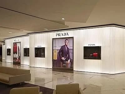 Prada apre nuovo store ad Abu Dhabi