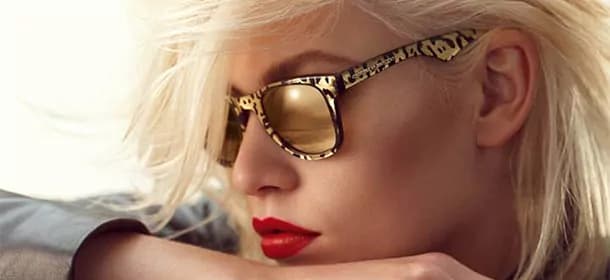 Ecco gli occhiali d’oro di Jimmy Choo e Carrera