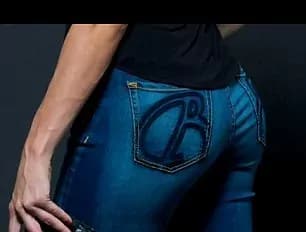 COCABANG, il jeans per chi ha vita stretta e gambe muscolose