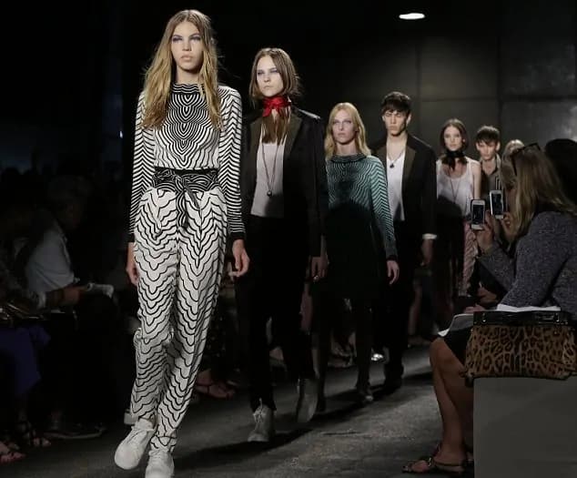 New York Fashion Week: Marc By Marc Jacobs primavera/estate 2014