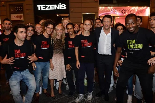 “Ferma il bastardo”: a Firenze il flash mob organizzato da Yamamay
