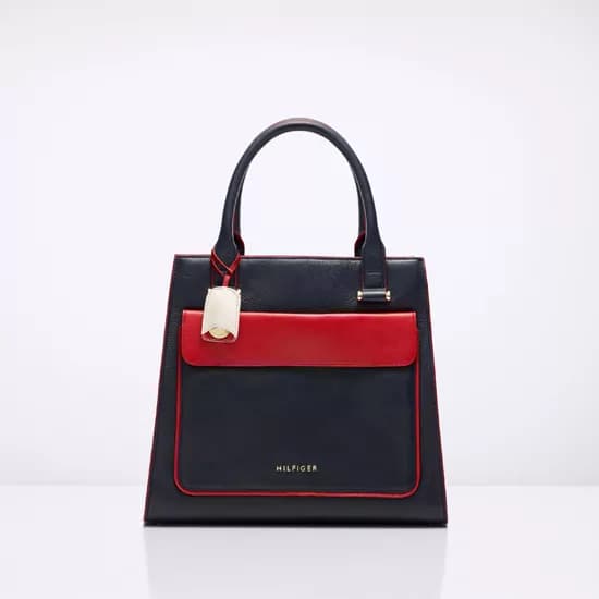 Tommy Hilfiger, una borsa per la lotta contro il tumore al seno