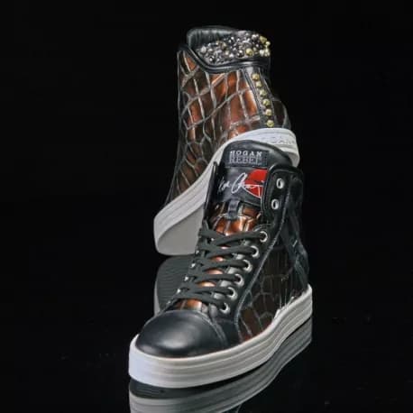 HOGAN Rebel, Kiera Chaplin le vuole borchiate
