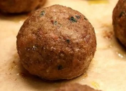 La moglie non sa cucinare le polpette, il marito chiede l’annullamento del matrimonio