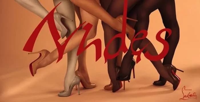 Le scarpe “nude” di Louboutin che allungano le gambe
