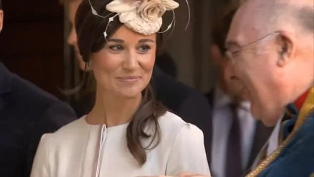 Battesimo Royal Baby, regalo bizzarro dalla zia Pippa Middleton [FOTO]