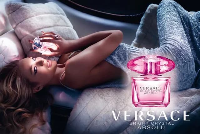 Versace, la nuova fragranza Bright Crystal Absolu