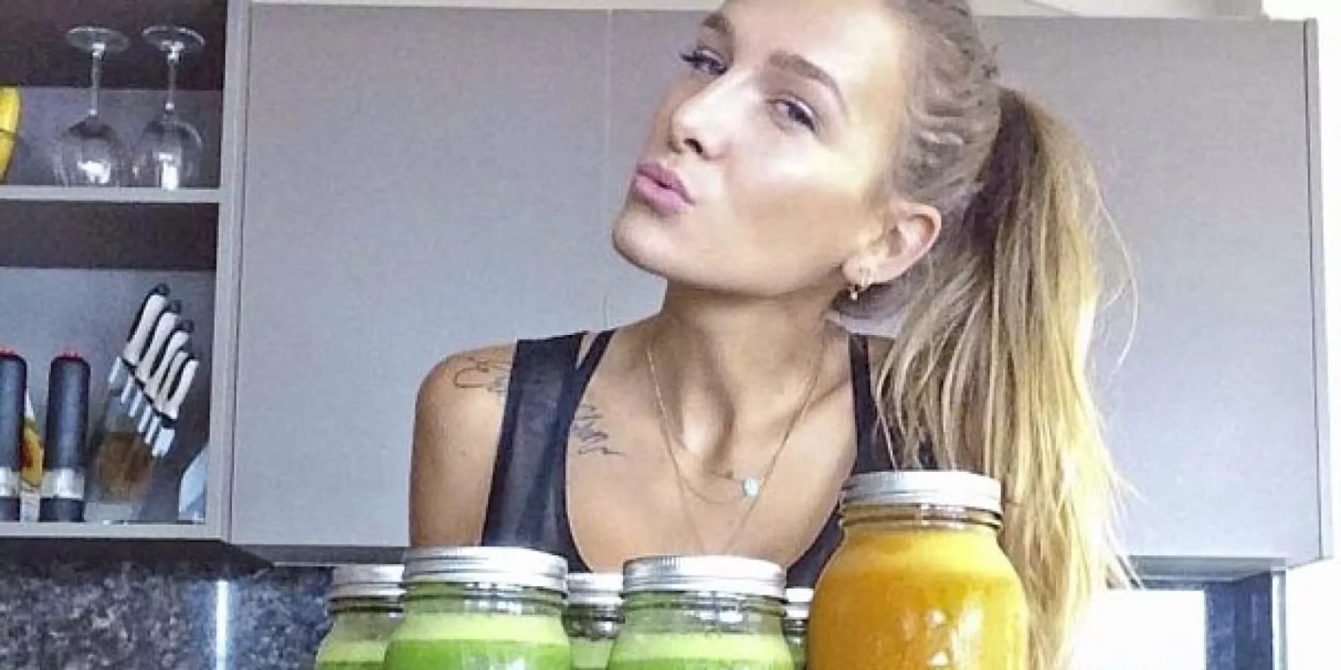 Si mette a dieta durante la gravidanza e scatena le polemiche [FOTO]