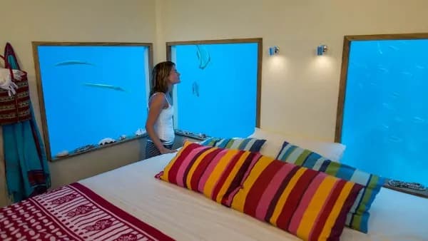 Africa, hotel offre una stanza speciale sott’acqua [FOTO]