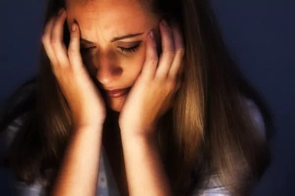 Goodbye ansia: tutti i rimedi naturali per sconfiggerla e far tornare il buonumore!