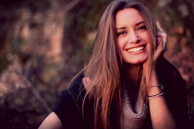 La bellissima Miss Italia in carica Giulia Arena scende in campo a difesa delle donne