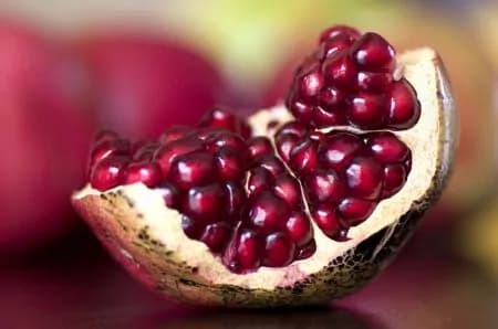 Le straordinarie proprietà benefiche e cosmetiche della melagrana