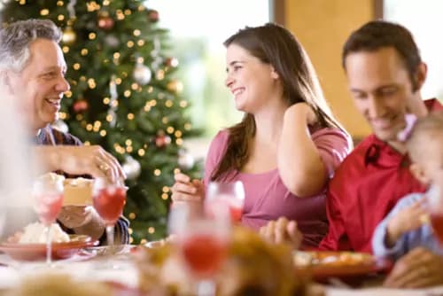 “Parenti serpenti”: come affrontare le feste in famiglia