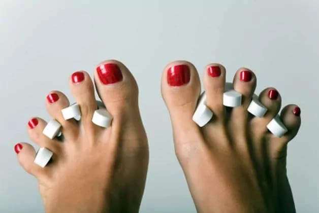 Unghia incarnita: come prevenirla e attenuarne il dolore con i rimedi naturali