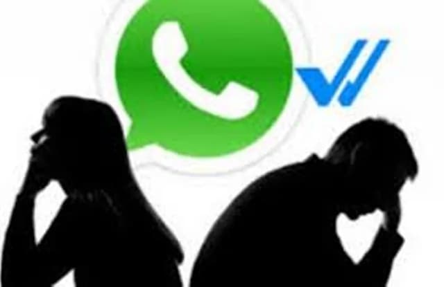 WhatsApp si aggiorna con la doppia spunta.. ed è subito bufera!