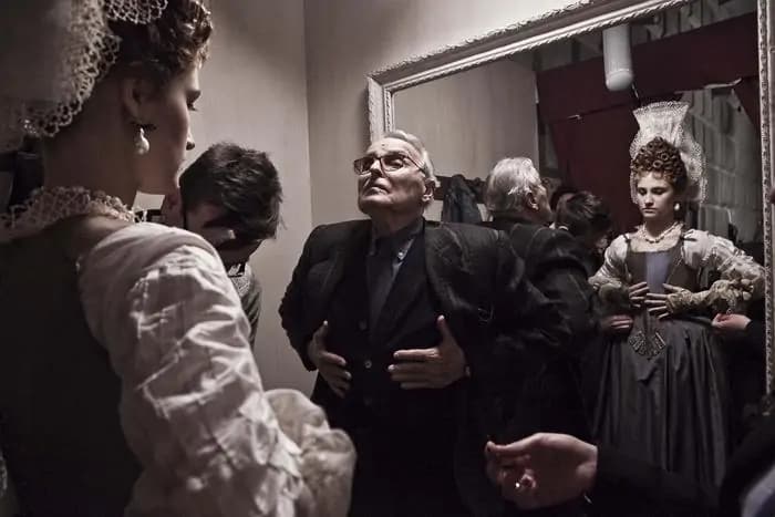 “L’abito e il volo”: il docufilm dedicato a Piero Tosi