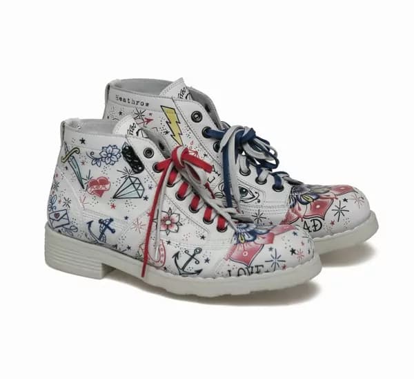 Francesco Facchinetti a Pitti Uomo per la collezione O.X.S. by Alle Tattoo