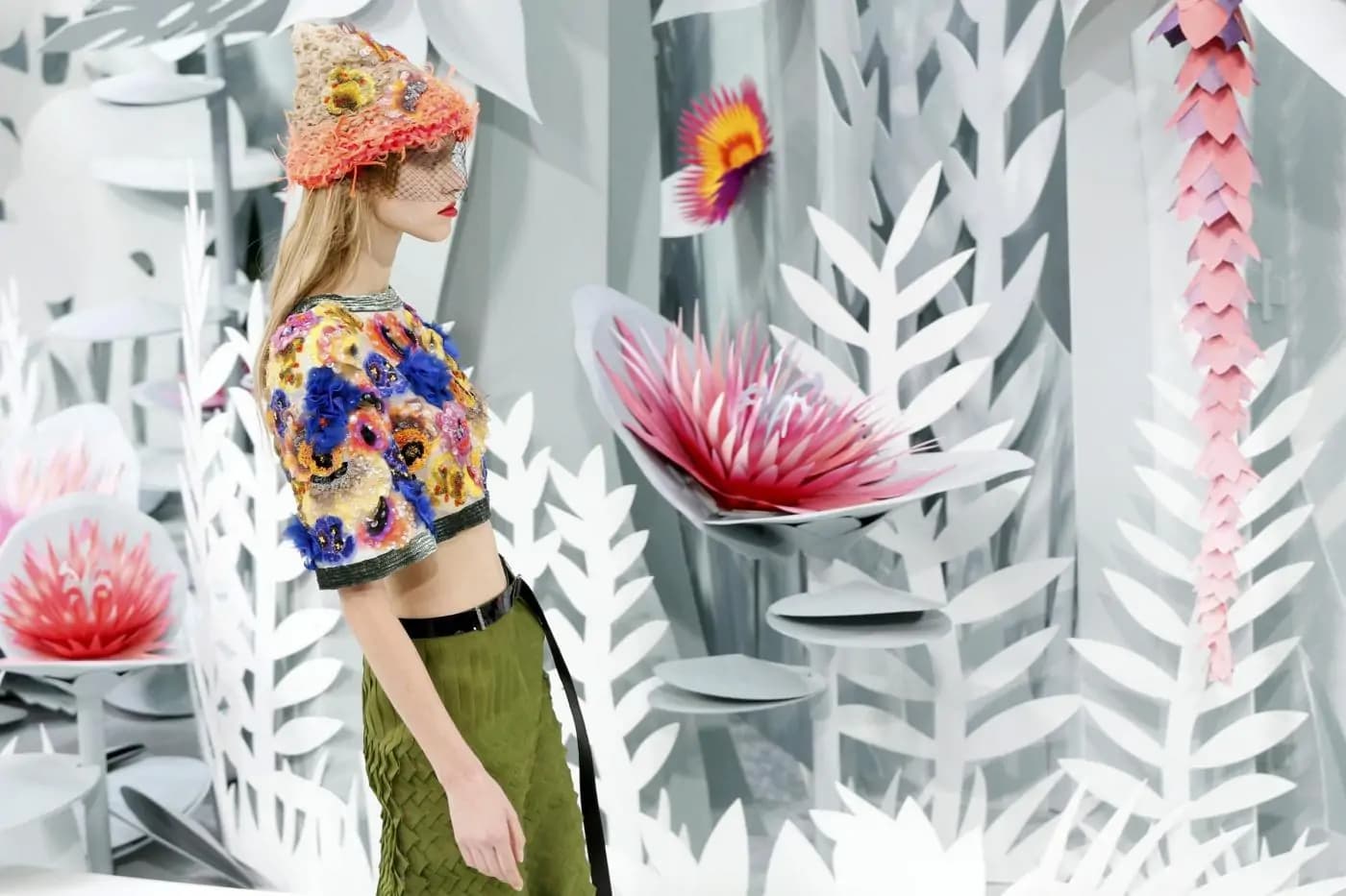 Chanel Haute Couture Parigi 2015, ispirazioni ‘edeniche’ [FOTO]