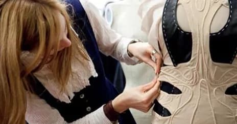 All’Expo, ‘Fashion remake’, dalla bottiglia ti faccio un vestito