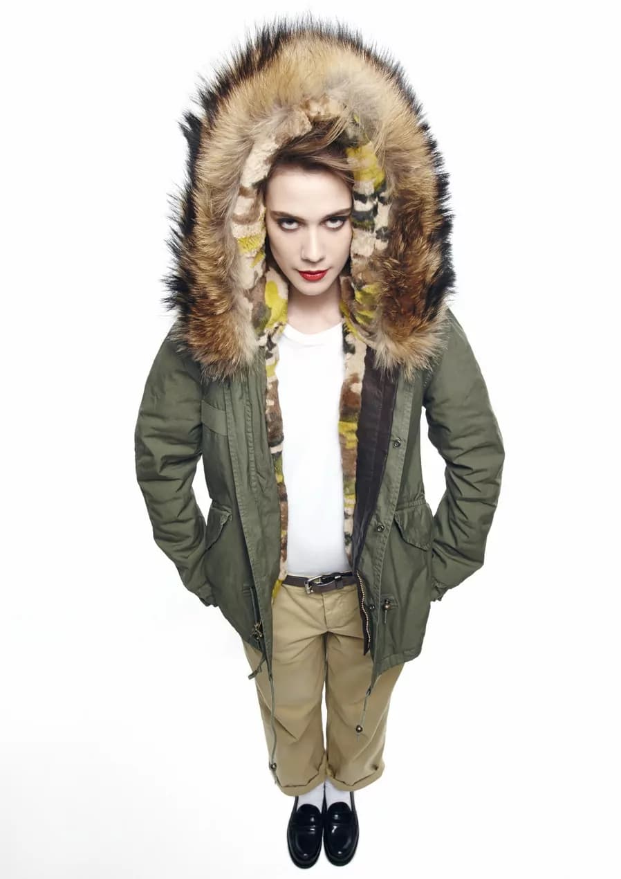 Parka mania: inserti e pellicciotti multi colours è la proposta di Mr&Mrs Italy