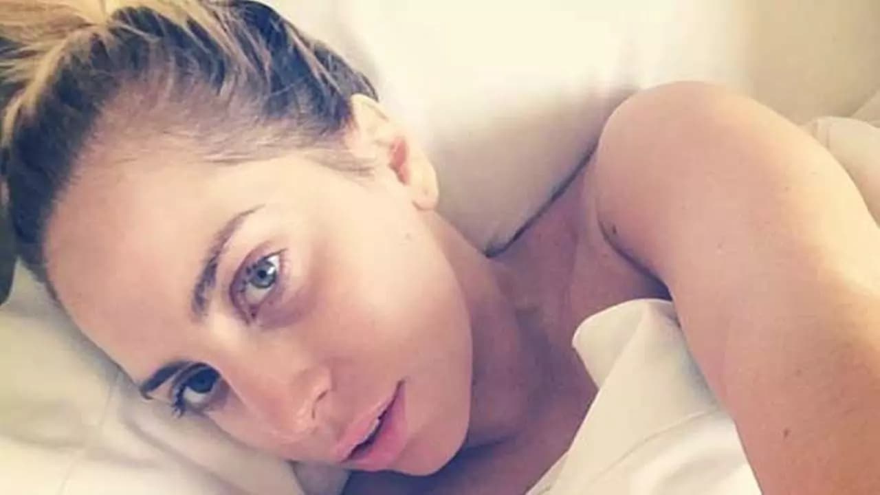 Le star si mostrano al naturale su Instagram, #nomakeup #nofilter [FOTO]