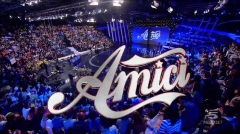 Svelato il nome del secondo Coach del serale di Amici 2015
