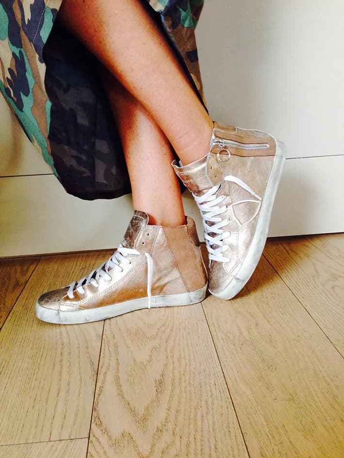 Philippe Model Paris: sneakers gioiello dipinte a mano, con ricami e pietre Swarovski