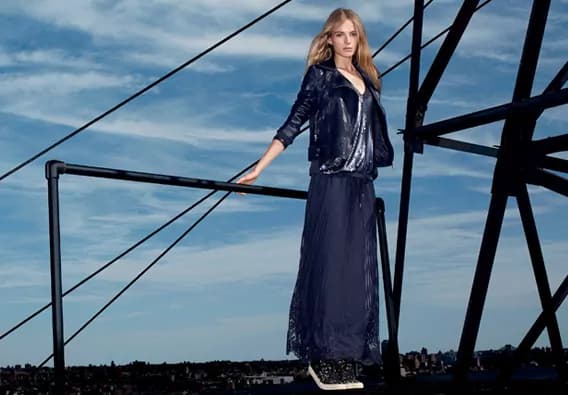 Simona Barbieri tinge di blu la nuova collezione di Twin Set