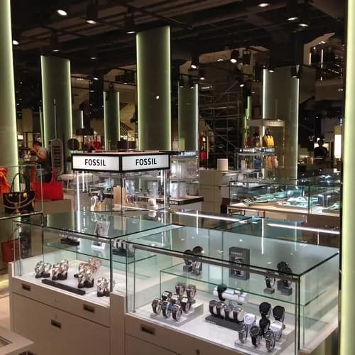 Fossil, conquista Coin Piazza Cinque Giornate