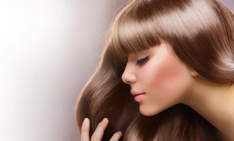 I massaggi per i capelli: semplici passaggi a costo zero per mantenerli forti e vigorosi