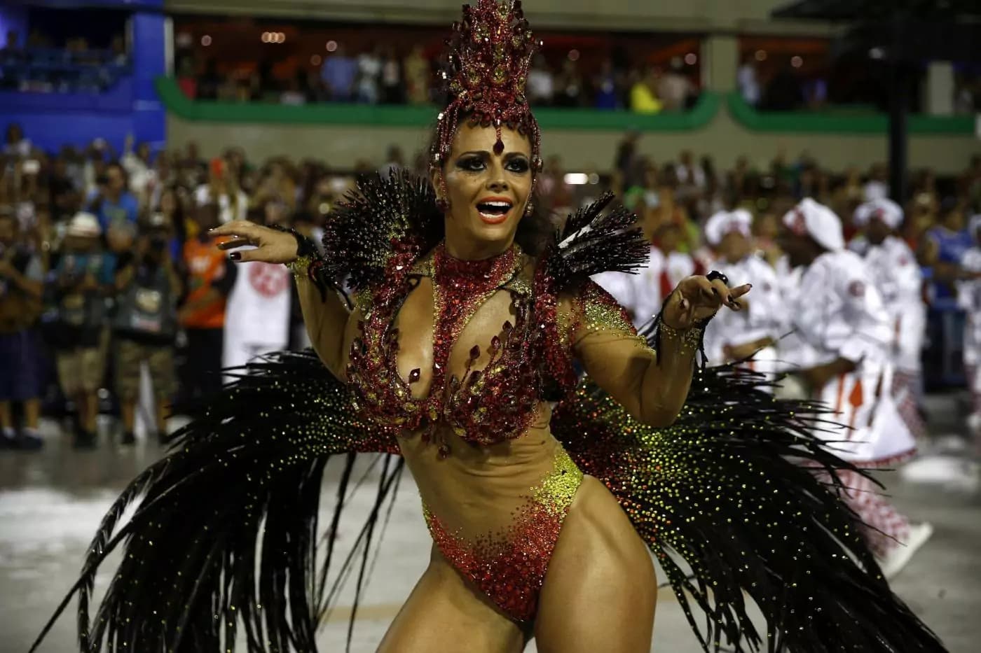 Carnevale a Rio de Janeiro: festa delle maschere o festa della volgarità?[FOTO]