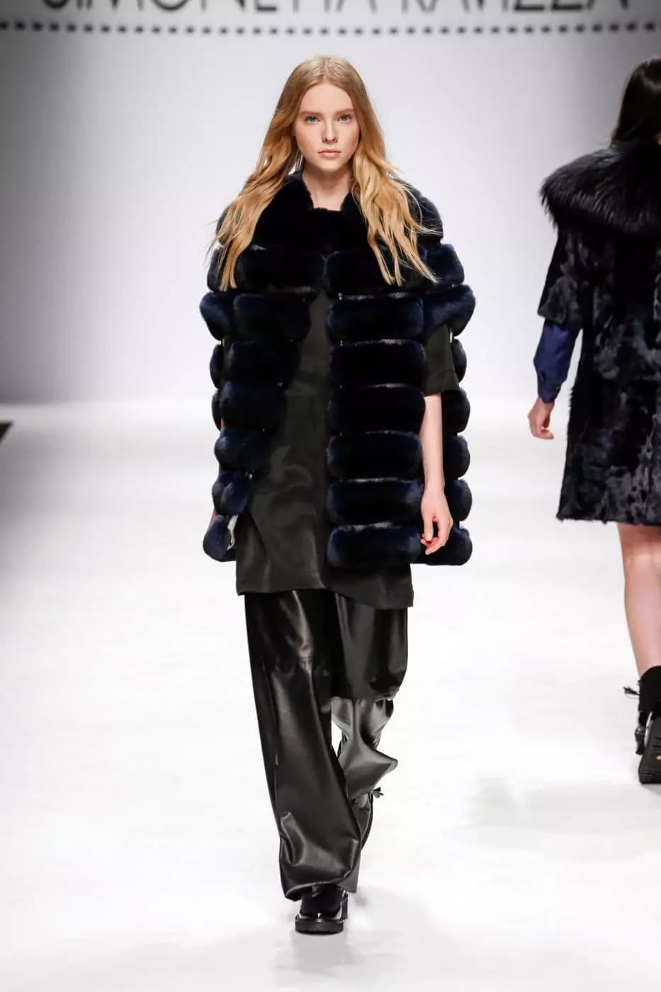 Milano Fashion Week 2015: Simonetta Ravizza si ispira a Carly Simon [GALLERY]