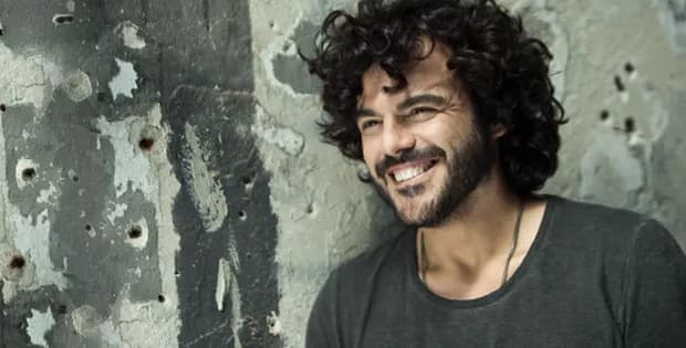 Amici di Maria de Filippi: svelato il nome del primo giudice del serale