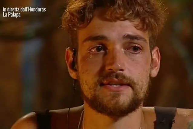 Valerio Scanu sull’Isola e i ladri ne approfittano