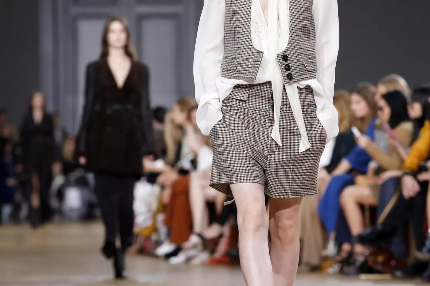 Parigi Fashion Week 2015: la donna bon ton di Chloè [GALLERY]