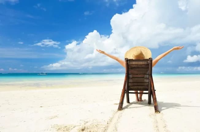 Estate: ecco gli accorgimenti alimentari da seguire per una vacanza senza imprevisti