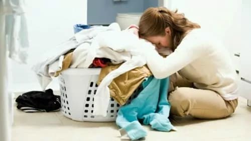 Rivoluzione nel campo del bucato: il trucco per non stirare i panni [VIDEO]