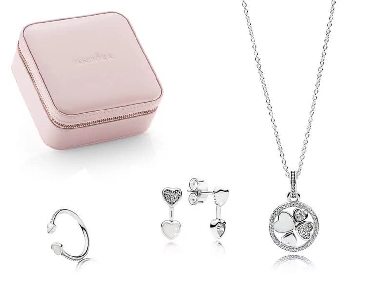 Pandora celebra la festa della mamma con la collezione Cuori d’Amore