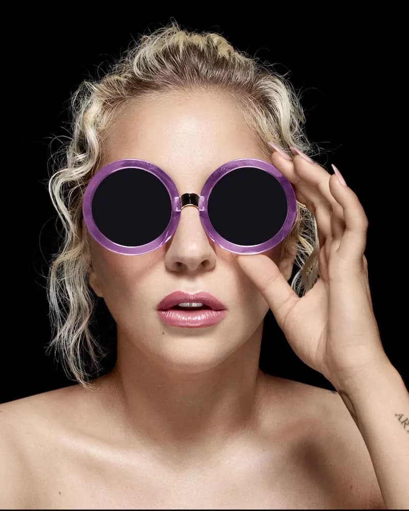 Starbucks e Lady Gaga insieme per lanciare un messaggio di gentilezza