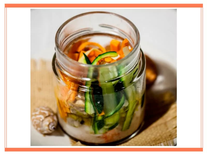 Gamberi con ortaggi di stagione, un piatto semplice e gustoso cucinato con la vasocottura